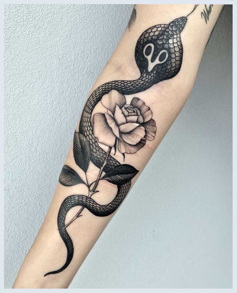 Tattoo uploaded by Veronica Dey  Feminine snake and Cala lily tattoo by  Veronica Dey  Tattoodo