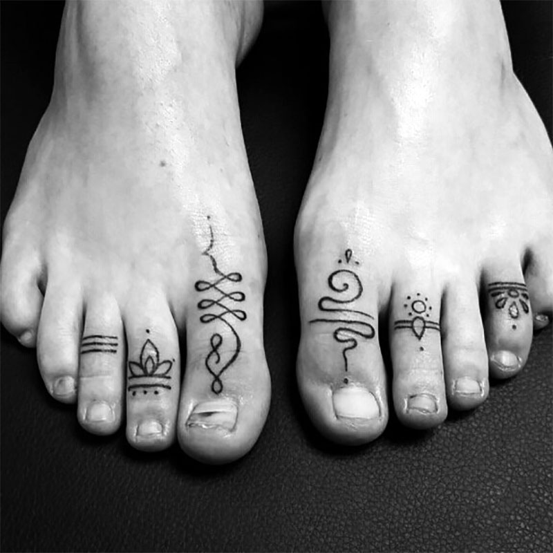 Toe Tattoos Toe Ring Tattoos Picture Tattoos [ 800 x 800 Pixel ]