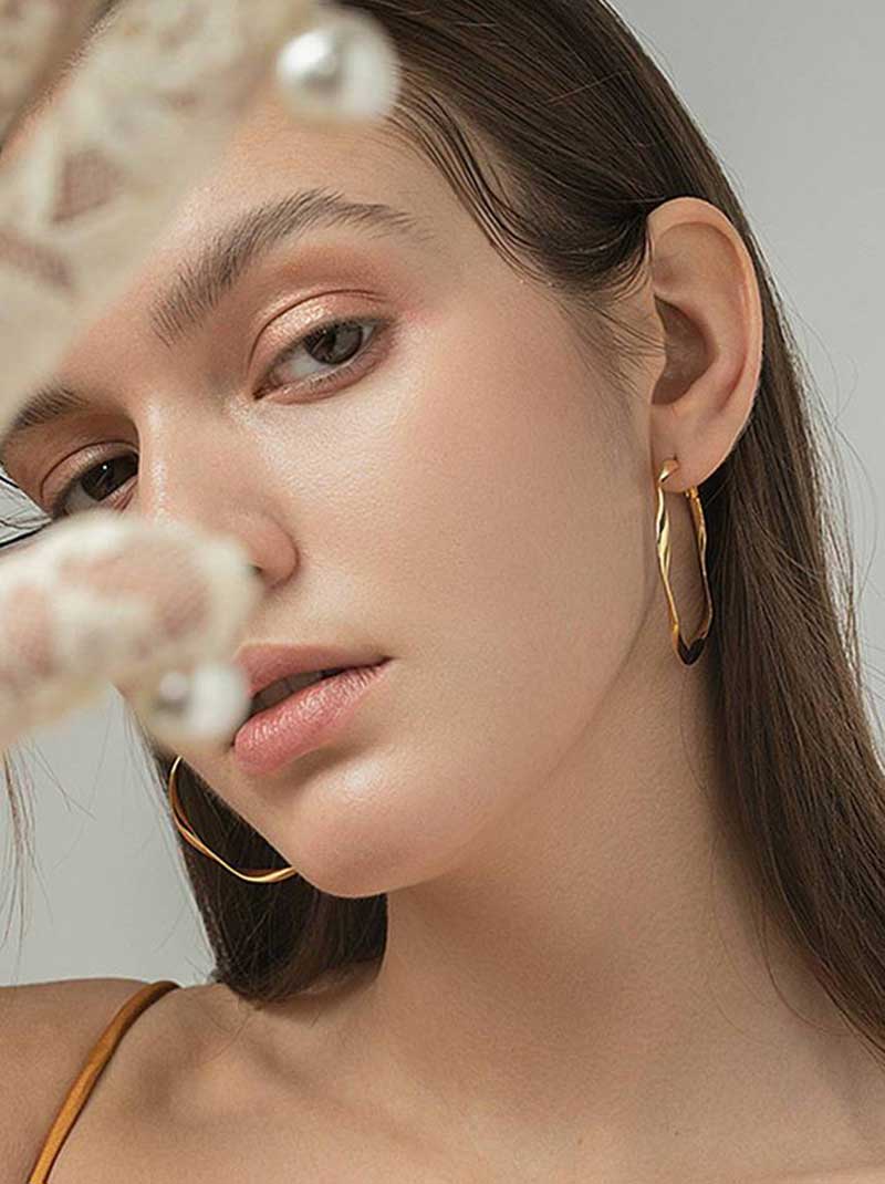 Jewelry Trends for 2023 You'll Want to Wear - Blufashion