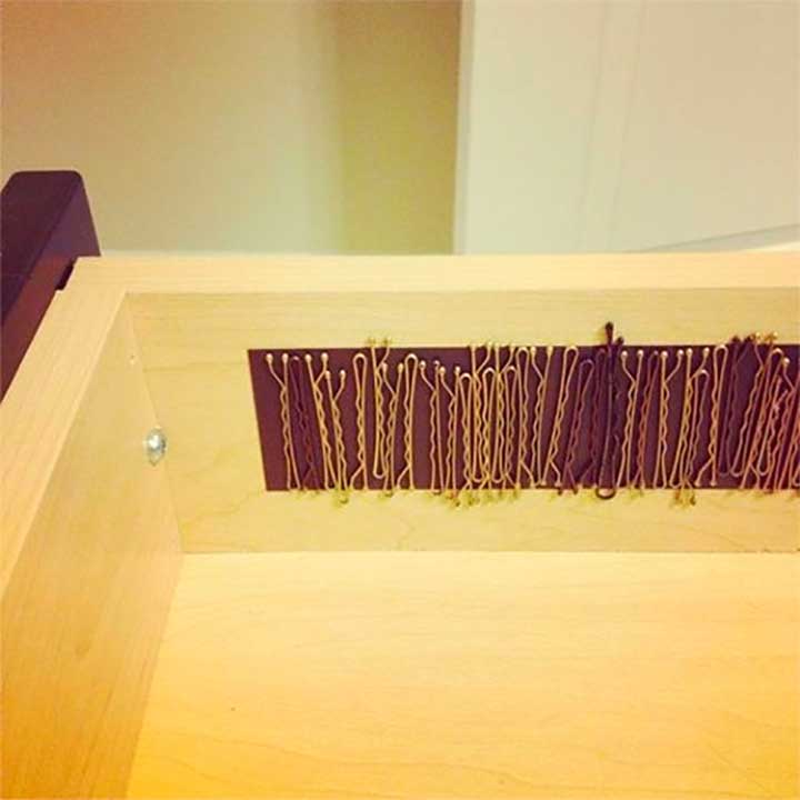 Bobby pins magnetic strips