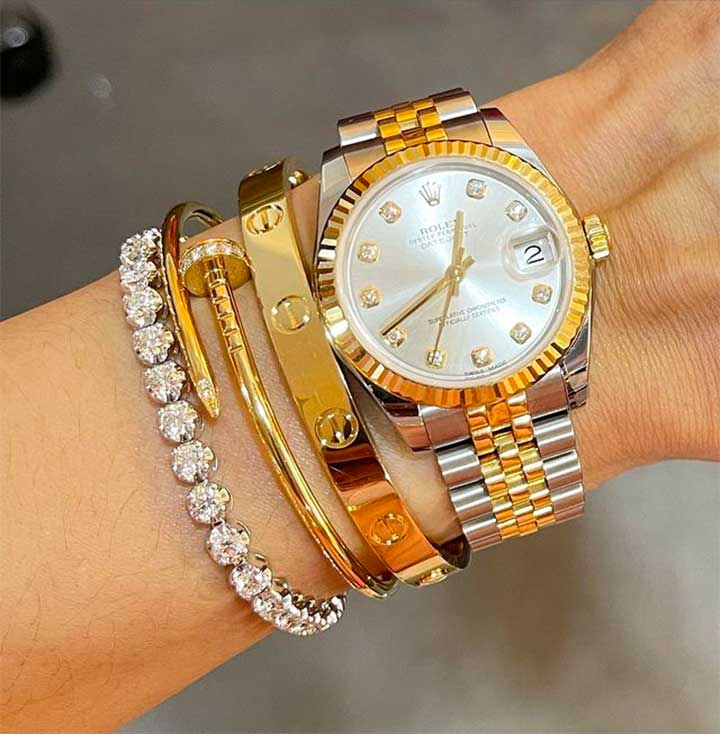 Cartier Love Bracelet Small vs. Regular - Which One Is Better? 