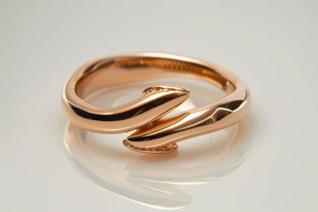 Rose Gold Hug Ring: A Symbol of Modern Connection