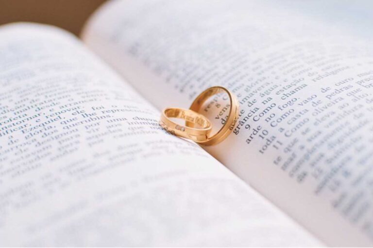 How To Choose Designer Wedding Bands