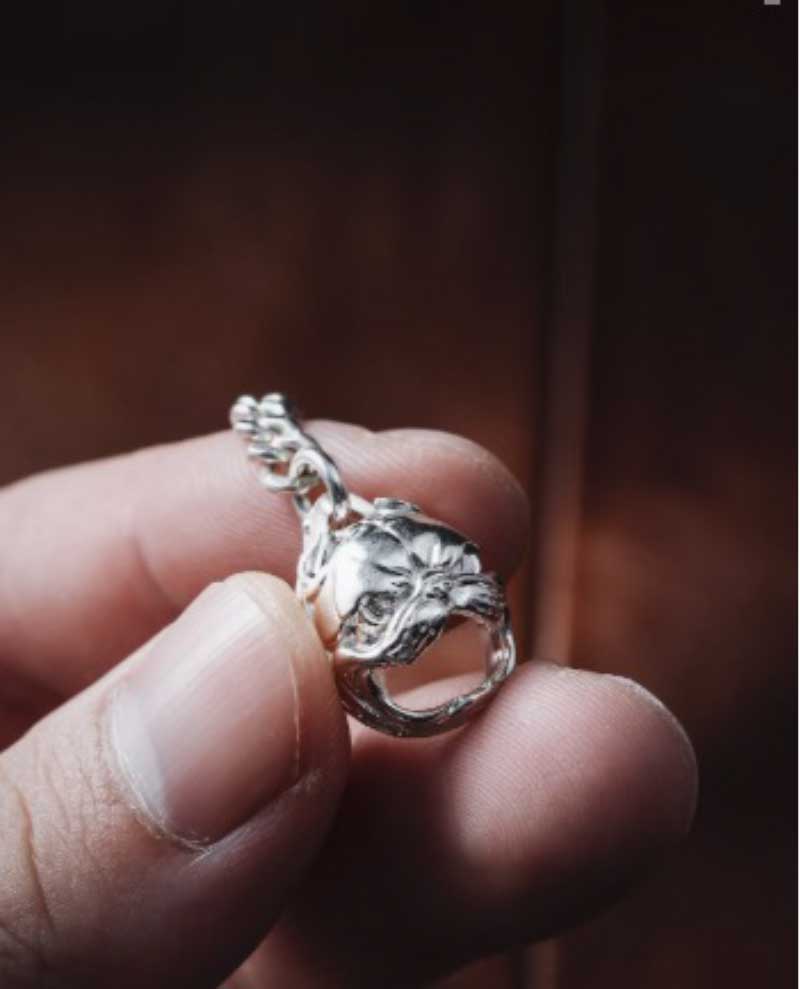 Why should you go for an antique diamond ring?