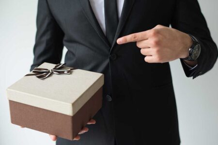 Mastering the Art of Follow-Up: Best Practices for Sending Post-Event Corporate Gifts