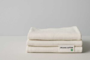The benefits of organic cotton in daily fashion choices