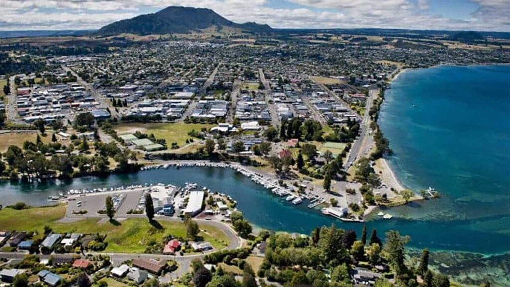 Supermarkets in the crosshairs: Taupō mum looks to pay less and eat better